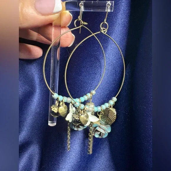 ⬇️Price Drop⬇️Earrings Large Hoop Dangle With Charms Rose Floral - Picture 2 of 4